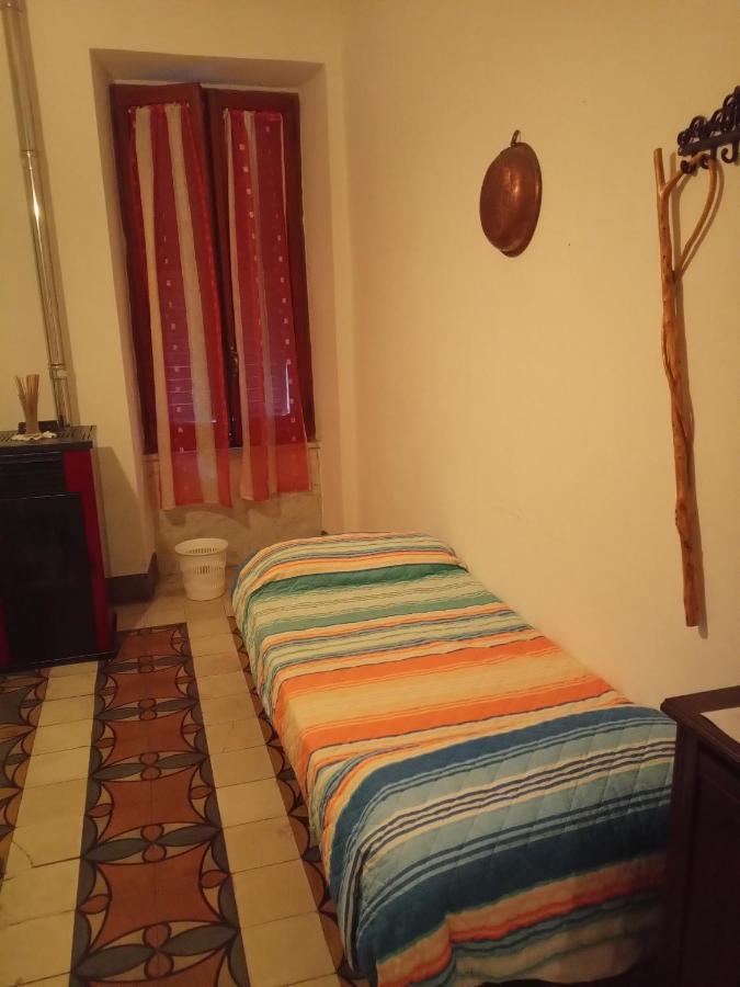 Bed and Breakfast Sa Pruninca à Villanova Monteleone Extérieur photo